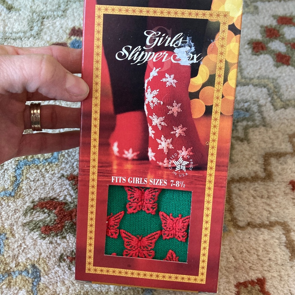 NEW Slipper Socks size 7-8.5